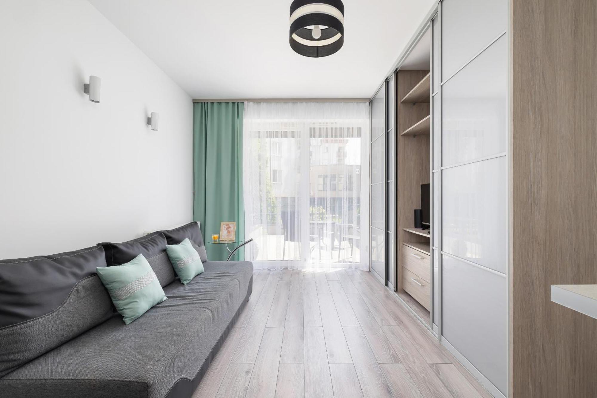 W Spokojnej Okolicy Z Parkingiem By Renters Apartment